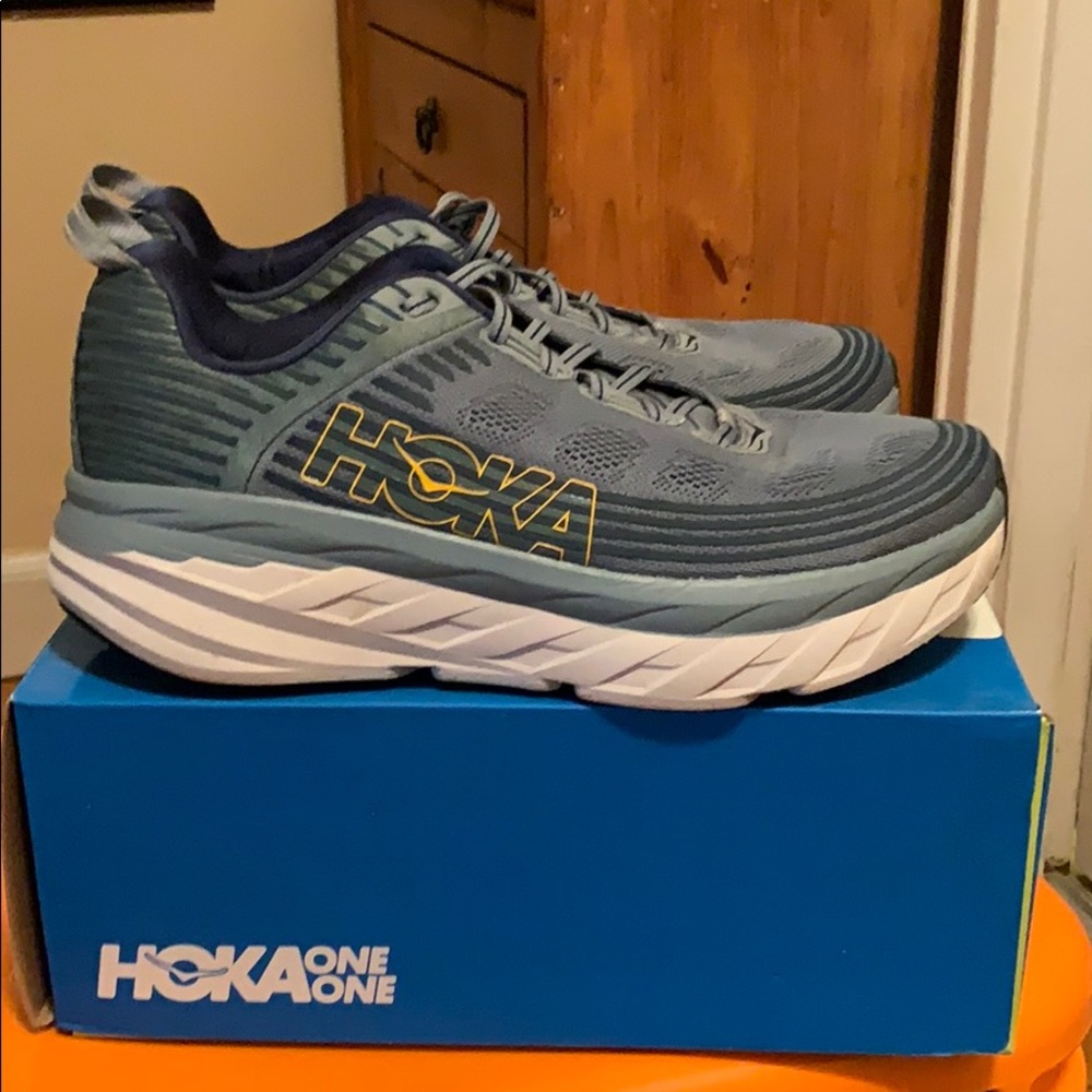 Hoka One One Bondi 6